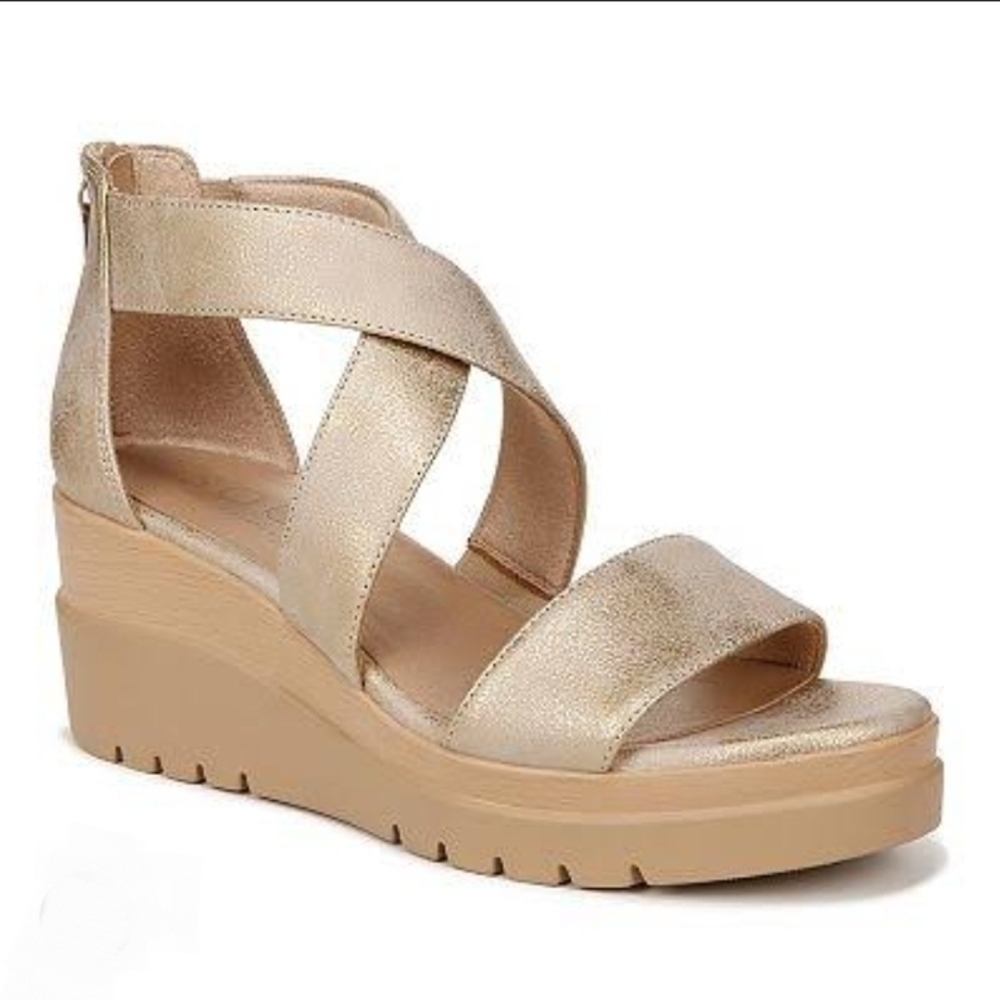 EUC Naturalizer Goodtimes Metallic Champagne Wedge Sandal - Womens 9
